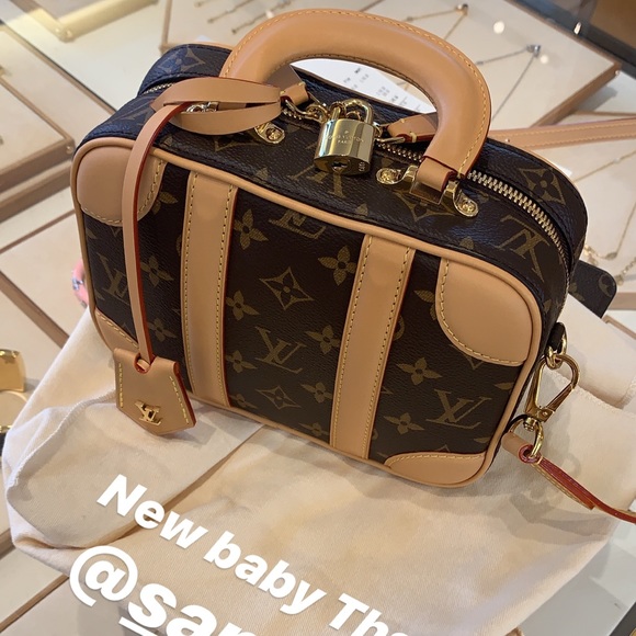 Meet your Posher, Ashlie - Picture 3 of 10